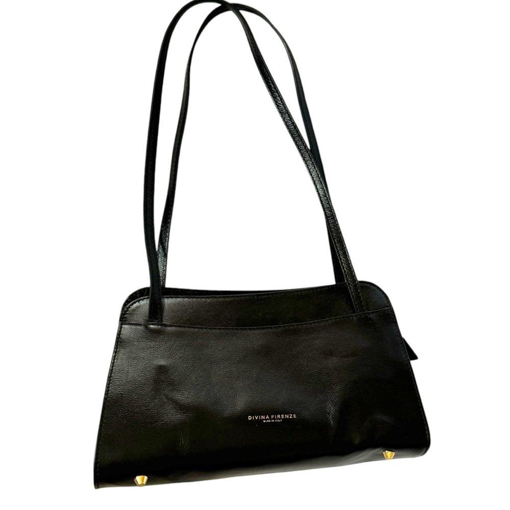 Genuine leather Divina Firenze purse.